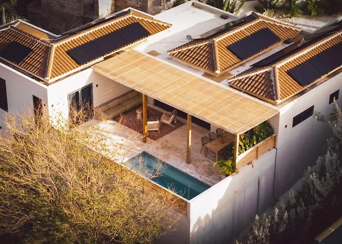 Villa Janssen With Private Pool, Jan Thiel 6P